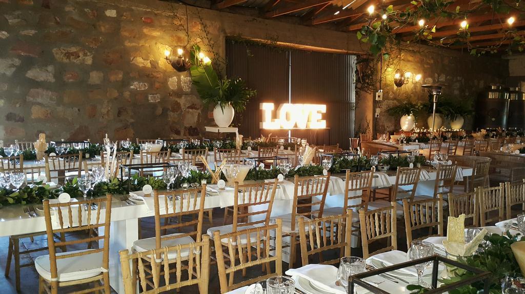 Plettenberg Bay Game Reserve: The Baroness Safari Lodge Buitenkant foto