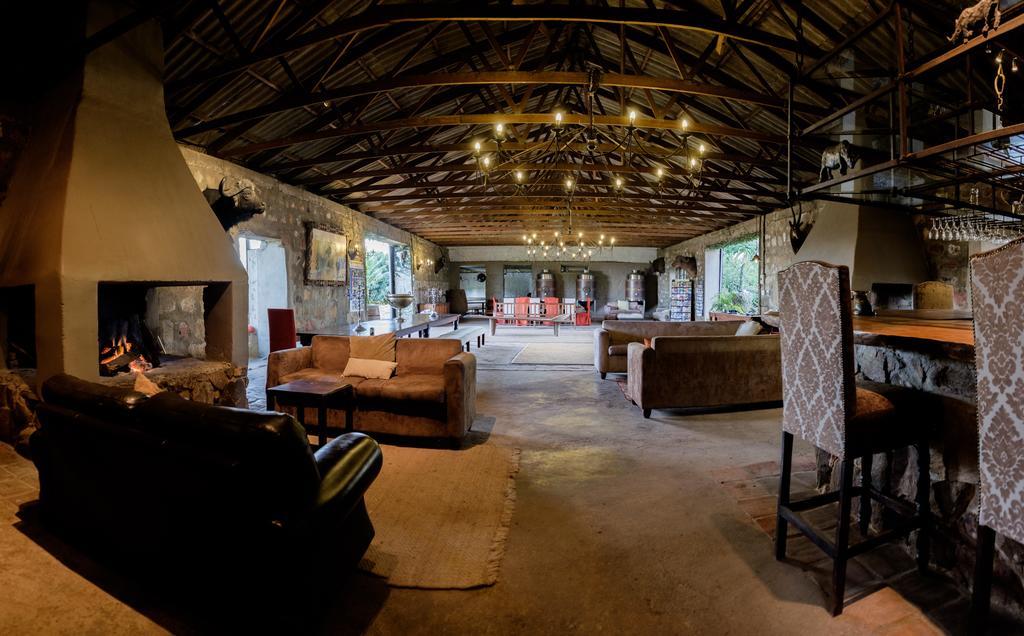 Plettenberg Bay Game Reserve: The Baroness Safari Lodge Buitenkant foto