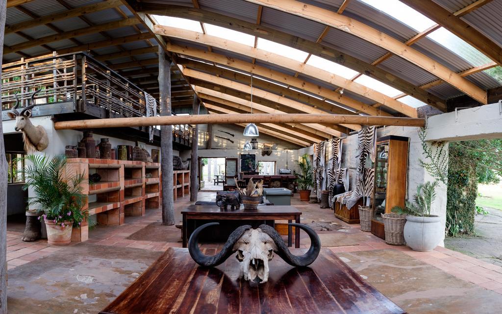 Plettenberg Bay Game Reserve: The Baroness Safari Lodge Buitenkant foto