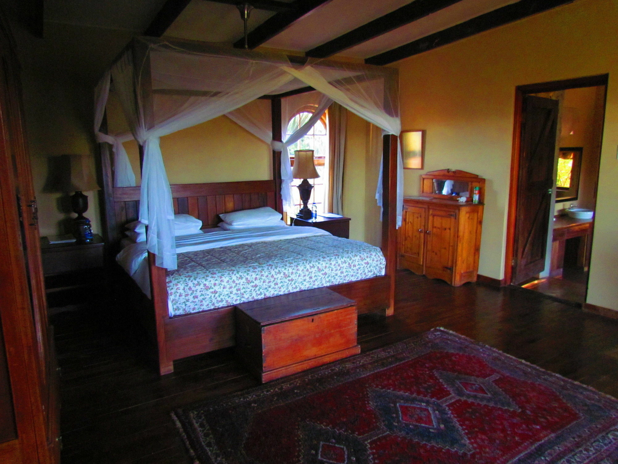 Plettenberg Bay Game Reserve: The Baroness Safari Lodge Buitenkant foto